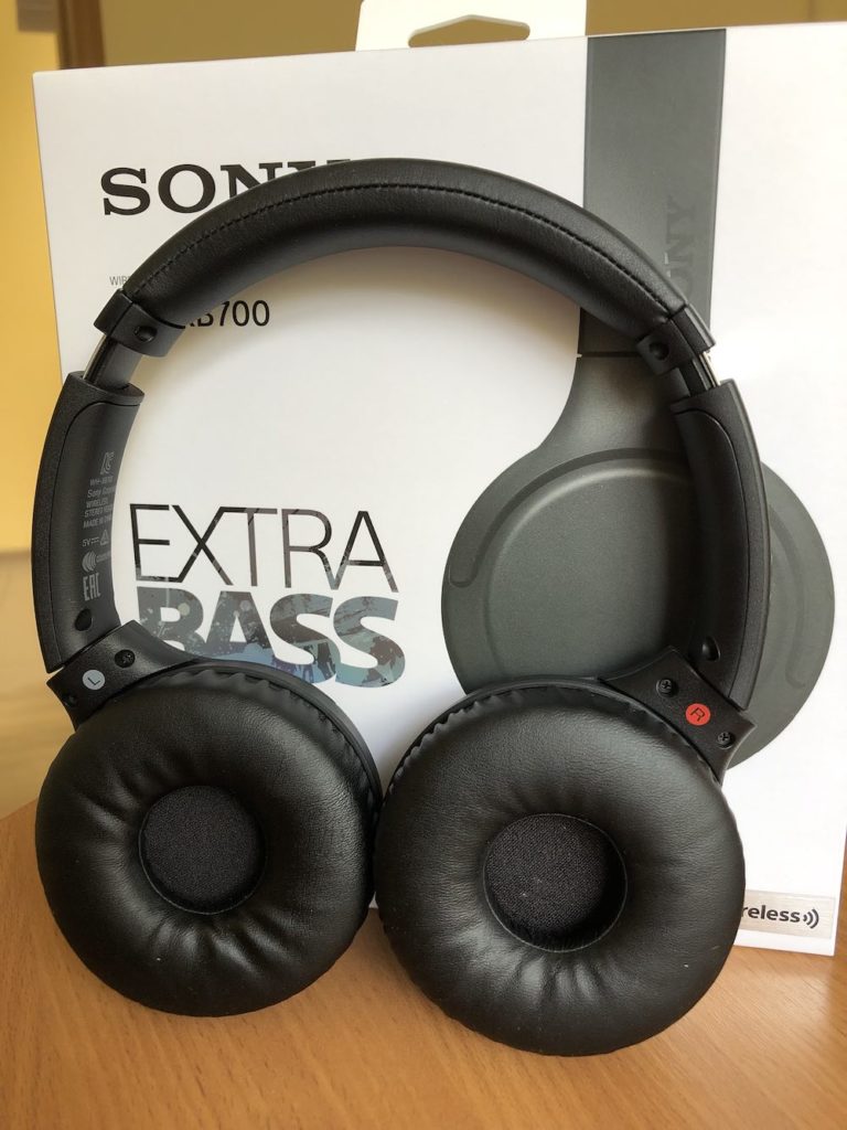 SONY WH-XB700 — звуковая заBASSтовка