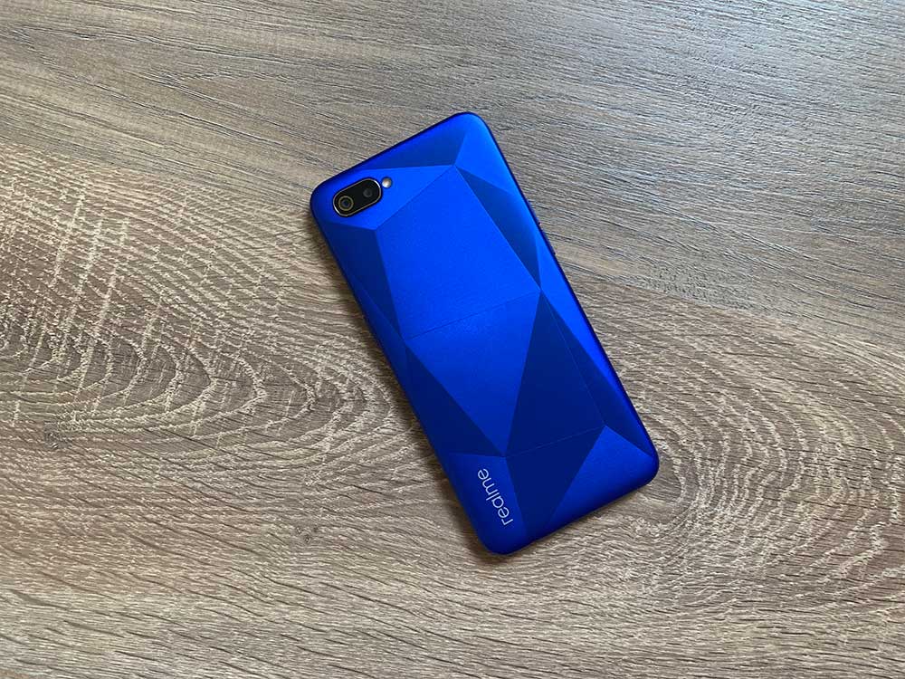 realme C2