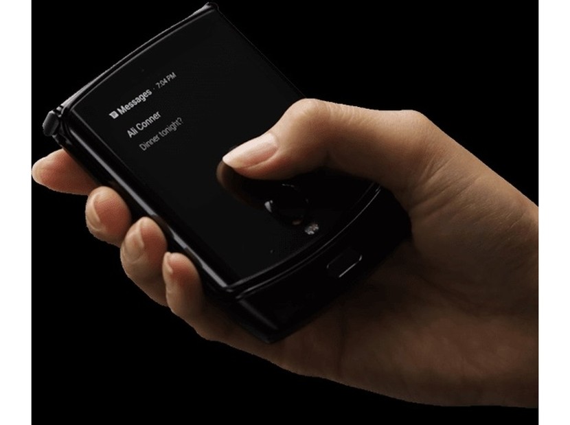 Свежие рендеры Motorola RAZR утекли в Сеть