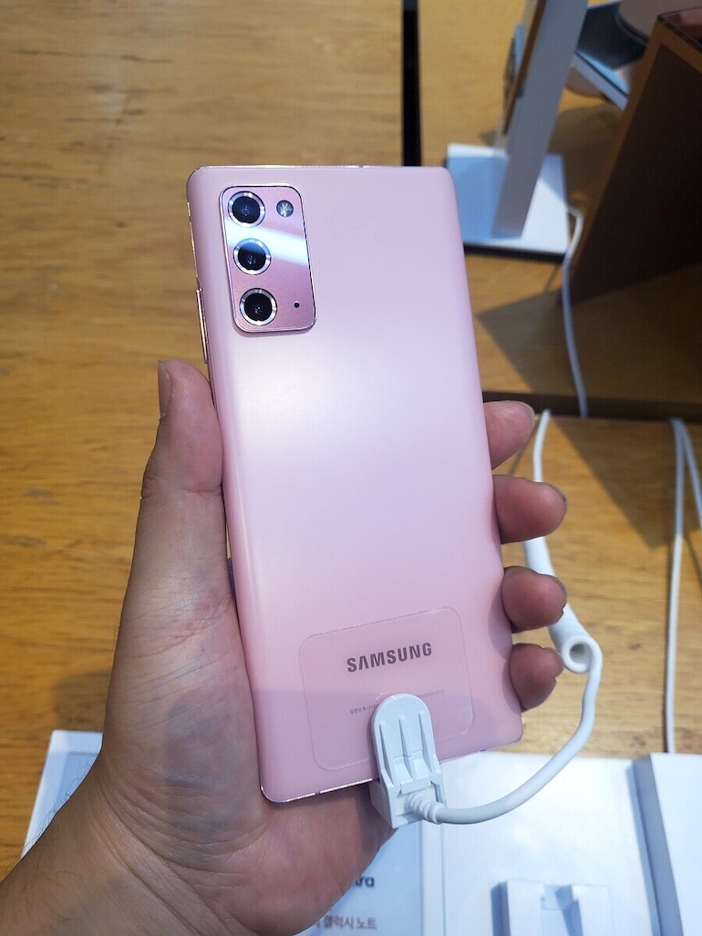 Galaxy Note 20 выйдет в красном, голубом и розовом цветах