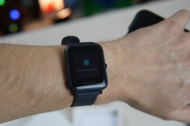 Смарт-часы Amazfit Bip S Lite — бюджет и практичность