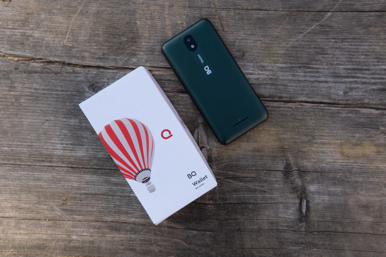 Обзор BQ 5045L Wallet — доступный смартфон с NFC
