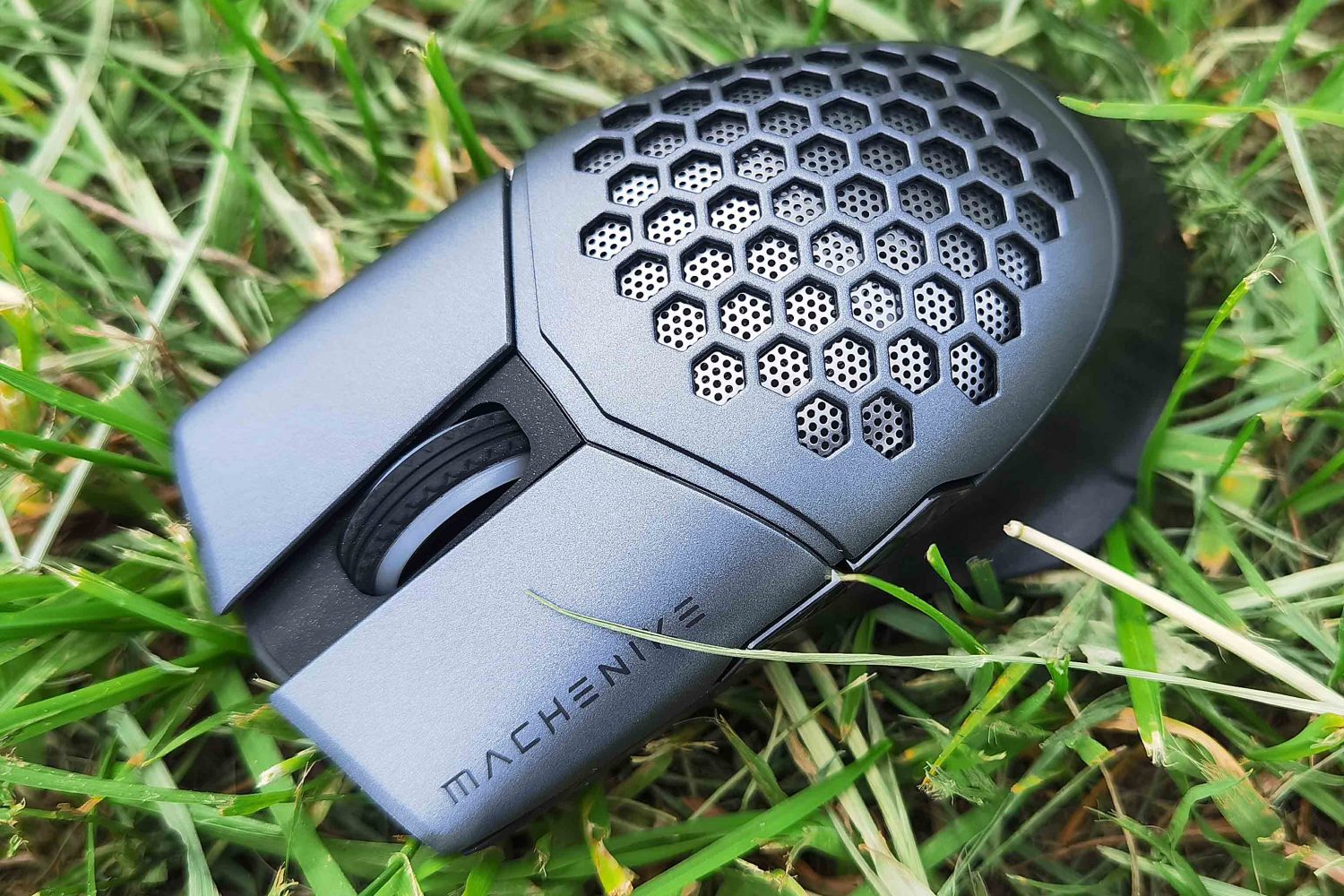 Machenike M830 – беспроводная мышка с интересной внешностью