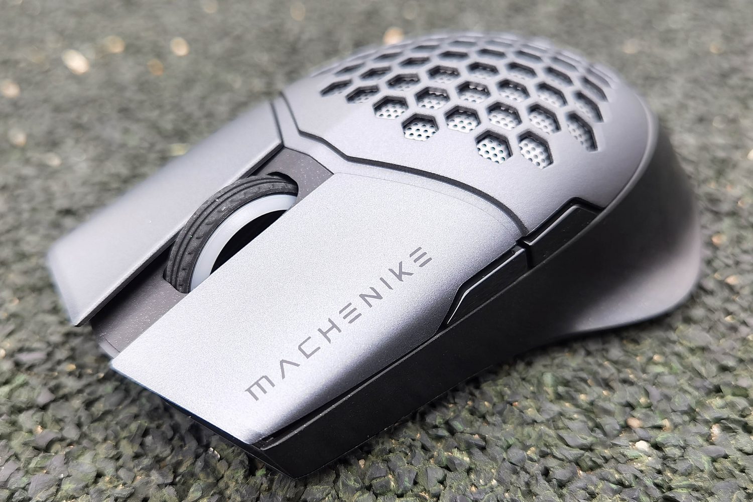 Machenike M830 – беспроводная мышка с интересной внешностью