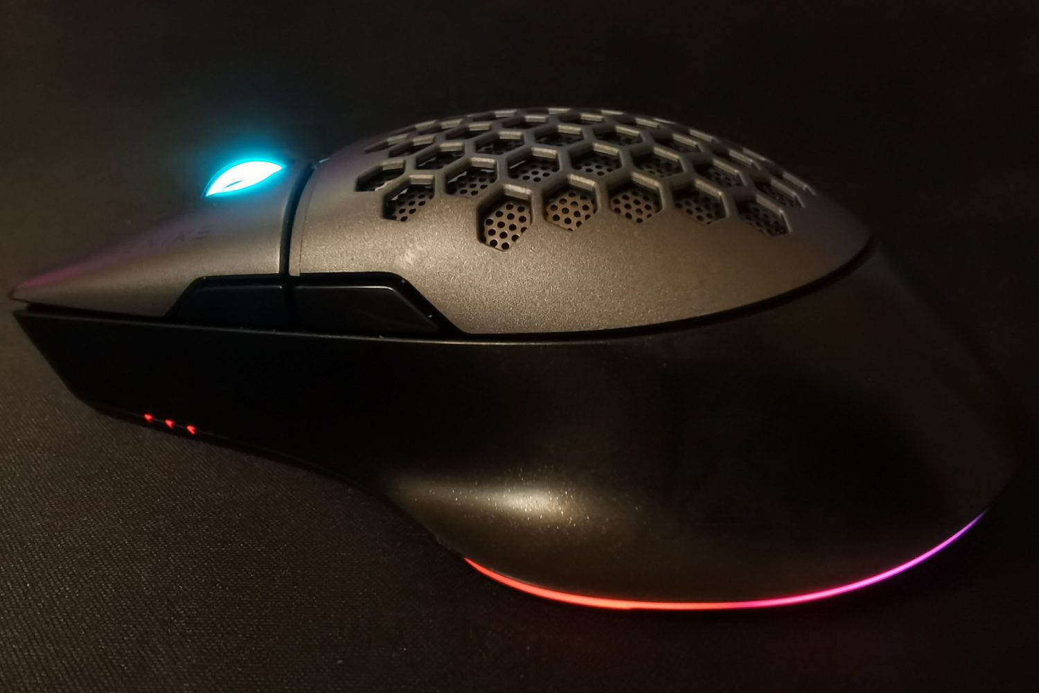 Machenike M830 – беспроводная мышка с интересной внешностью