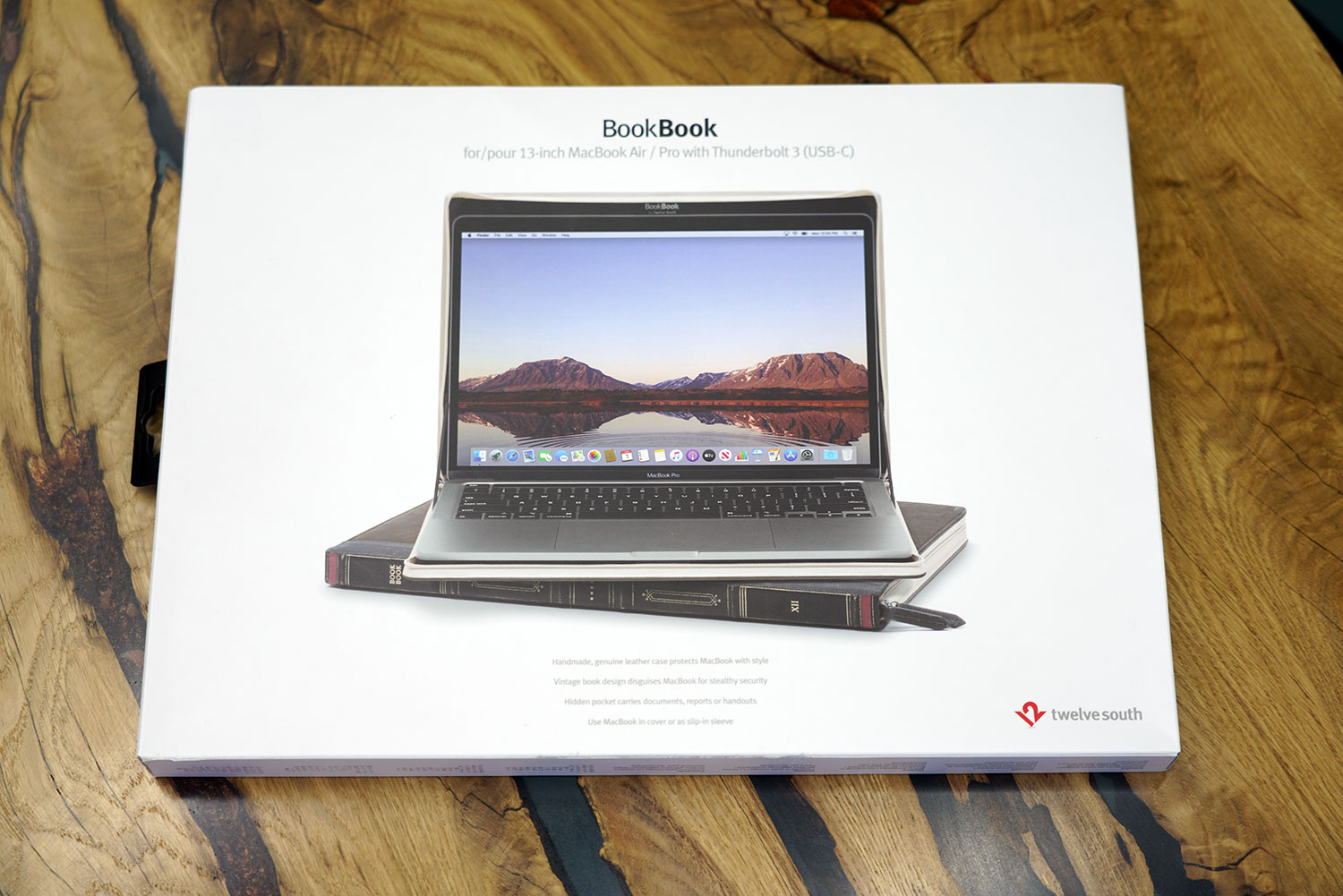 Чехол BookBook специально для любимого MacBook и другие ништяки от Twelve South