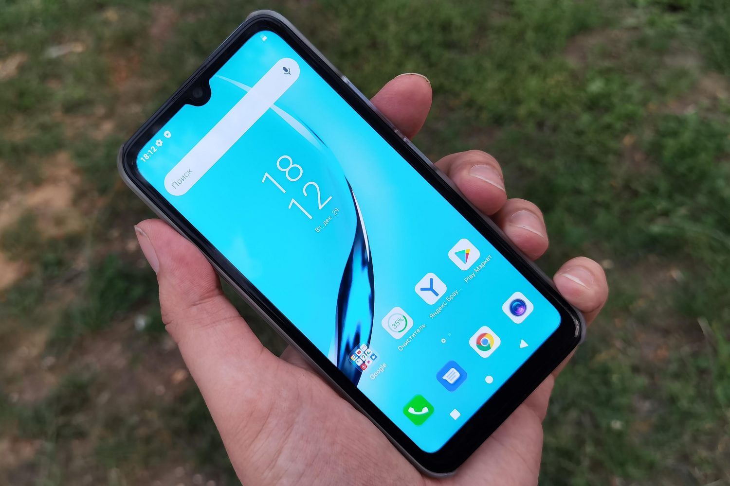 Itel A48 – недорогой смартфон для школьника
