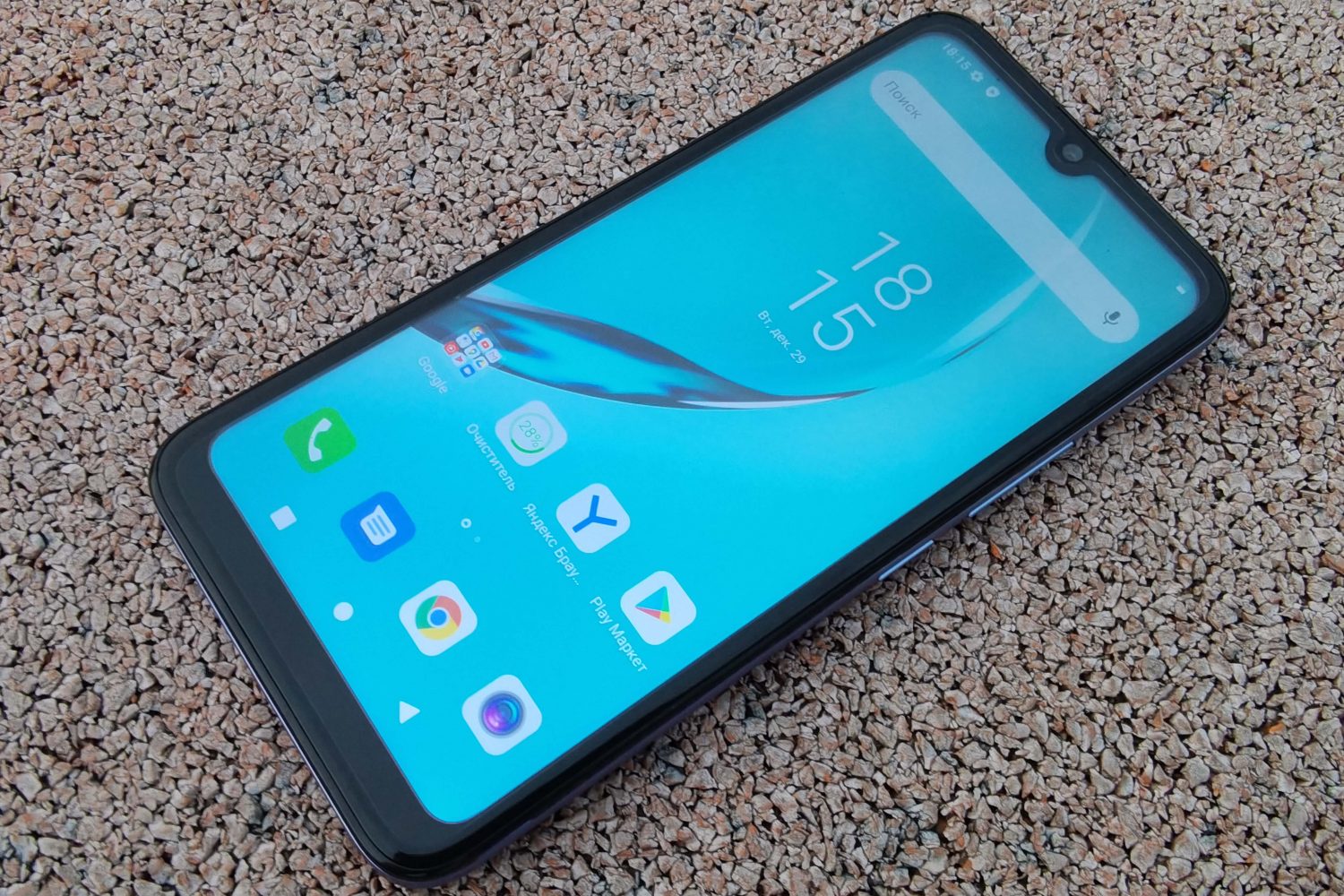 Itel A48 – недорогой смартфон для школьника