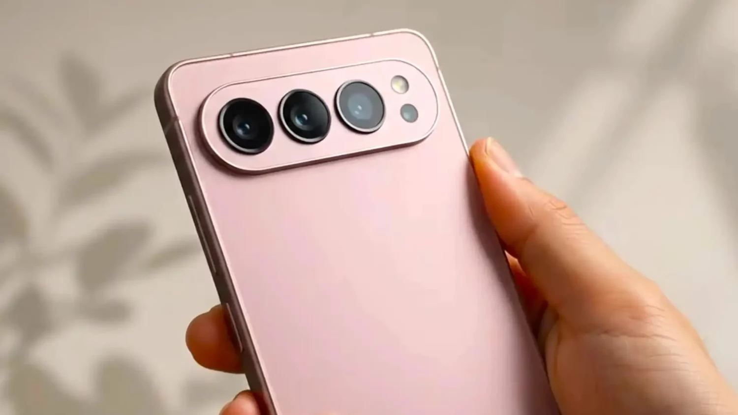 Samsung сохранит старую память в Galaxy S27 Ultra ради экономии