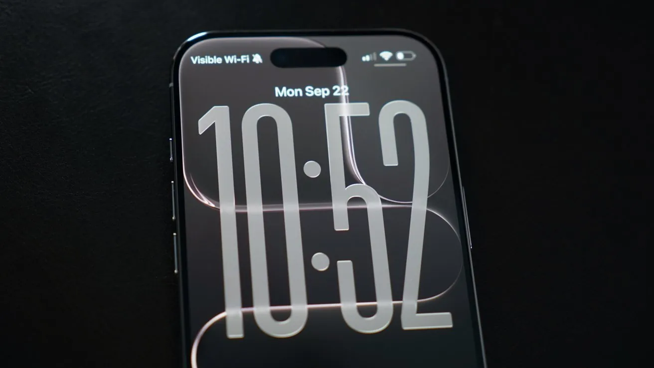 Слух: iPhone 20 Pro получит экран большего размера