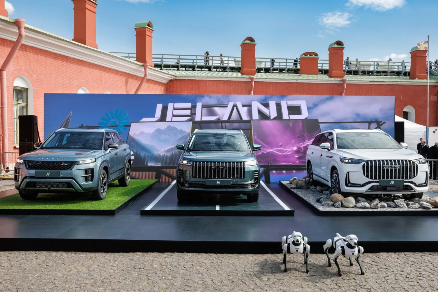 Jeland представил флагманский кроссер J8 в Петербурге