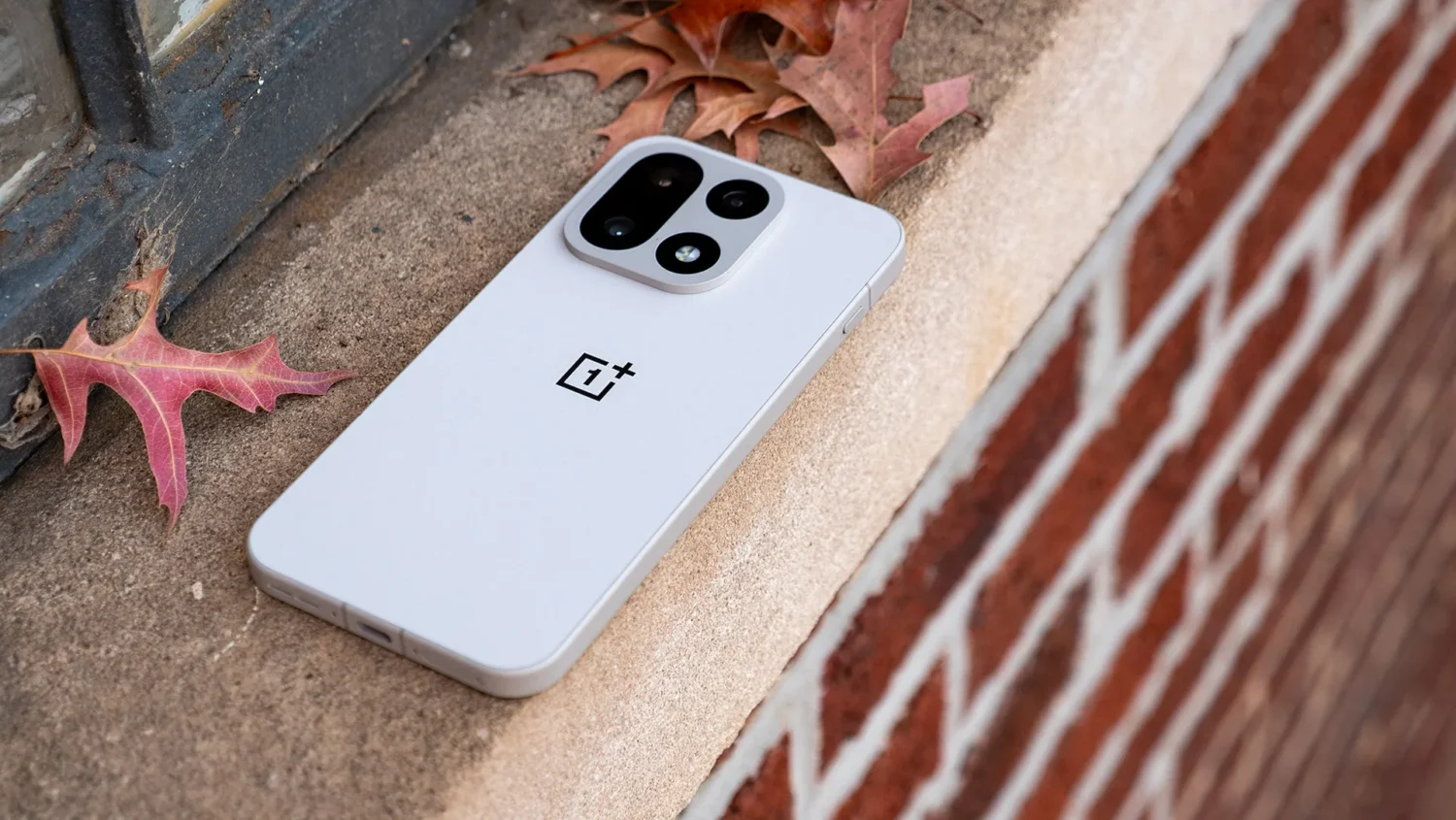 OnePlus 16 обзаведется гигантской батареей почти на 9000 мАч