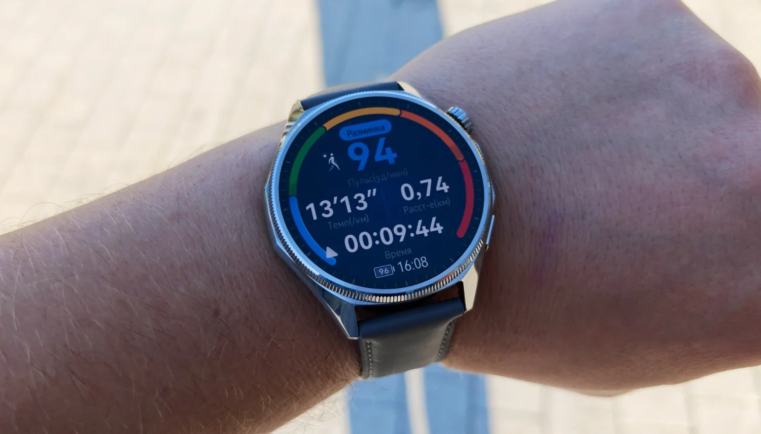 Huawei Watch GT 7 на руке — обзор смарт-часов