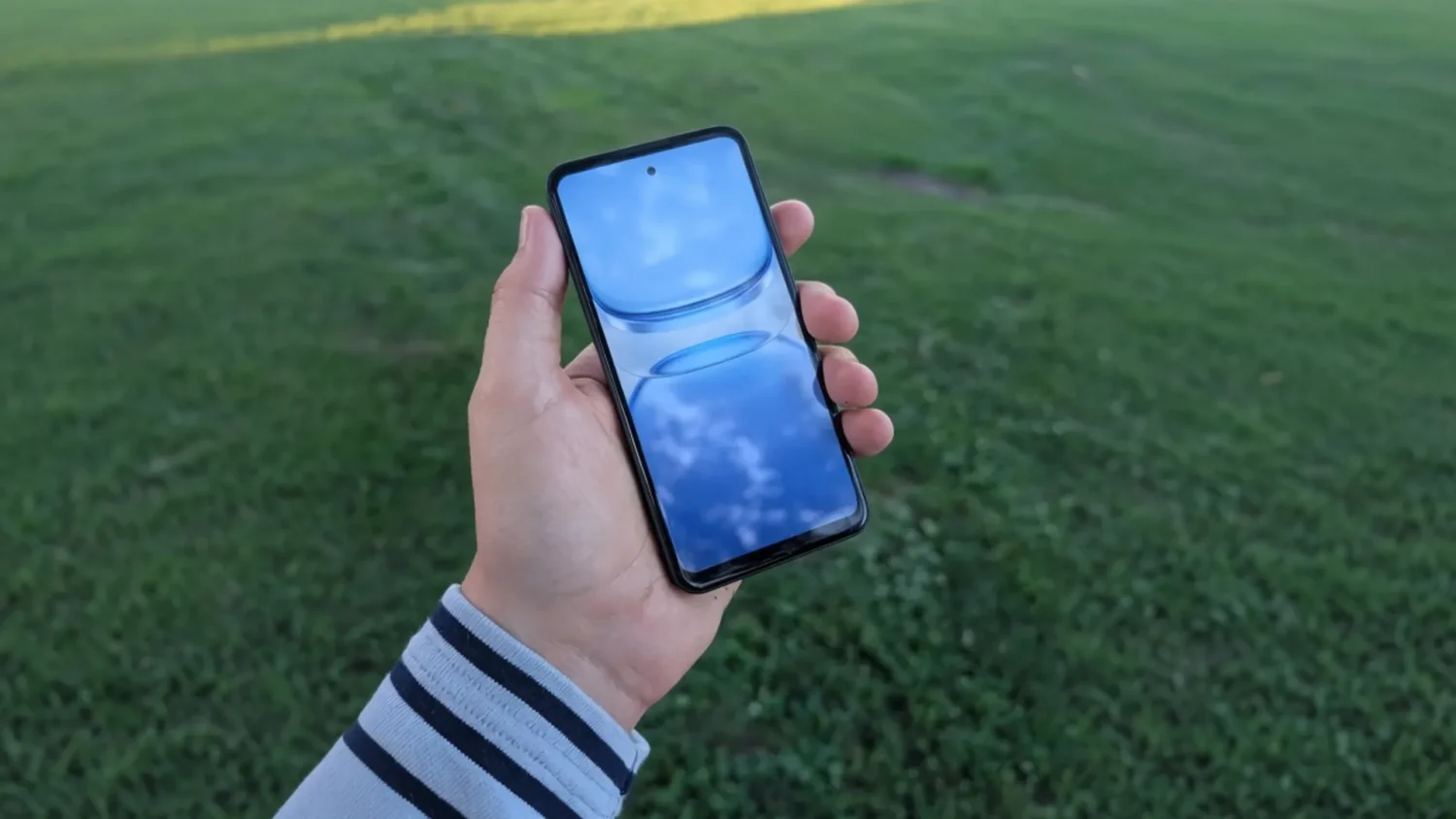 Enough Phone: минимализм, пластиковый корпус и борьба с зависимостью