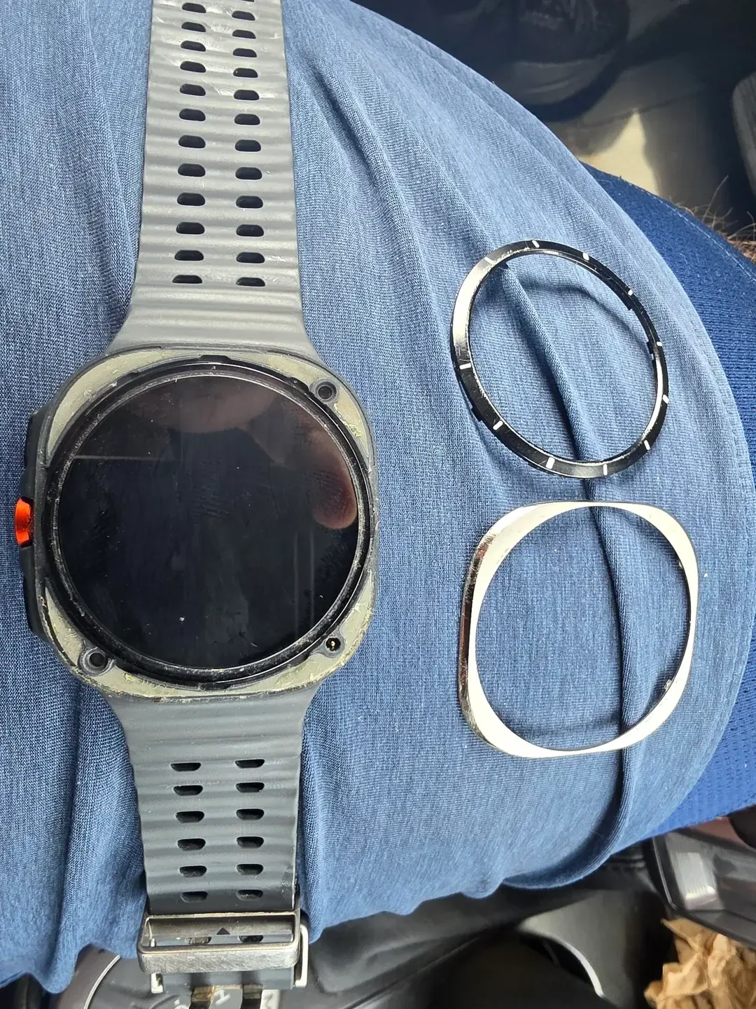 Корпус Galaxy Watch Ultra рассыпается без ударов