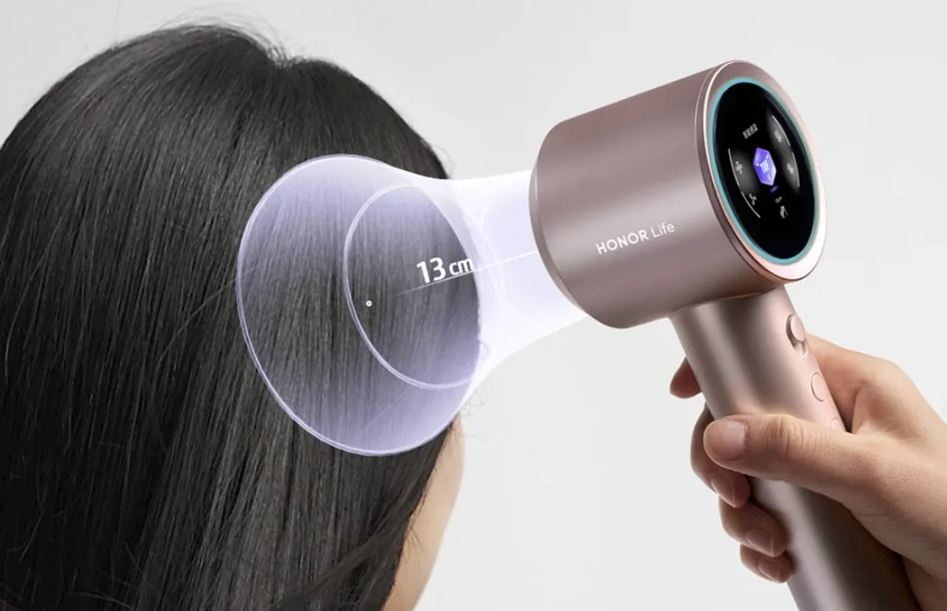 Honor выпустила фен High-Speed Hair Dryer 2 Pro с цветным экраном и самоочисткой