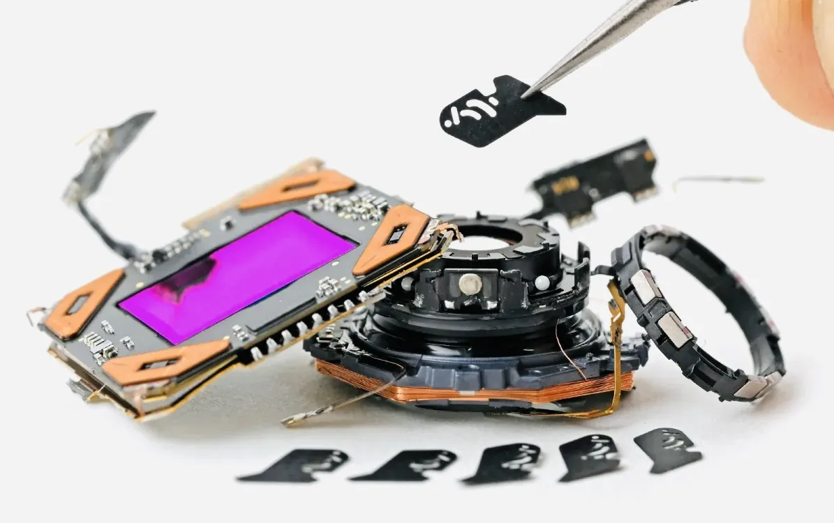 iFixit разобрали iPhone 18 Pro: новая диафрагма и проблемы с рамкой