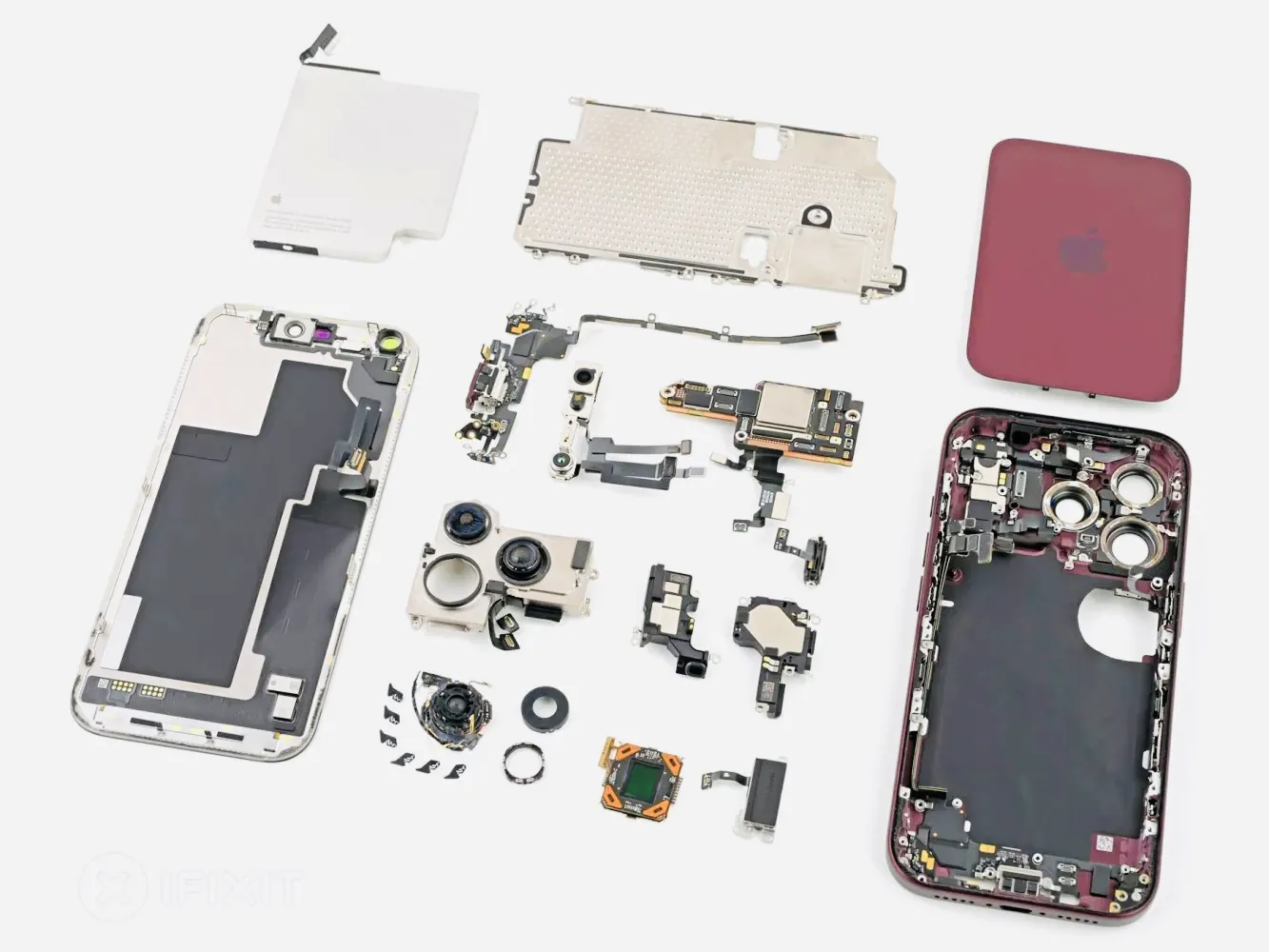 iFixit разобрали iPhone 18 Pro: новая диафрагма и проблемы с рамкой