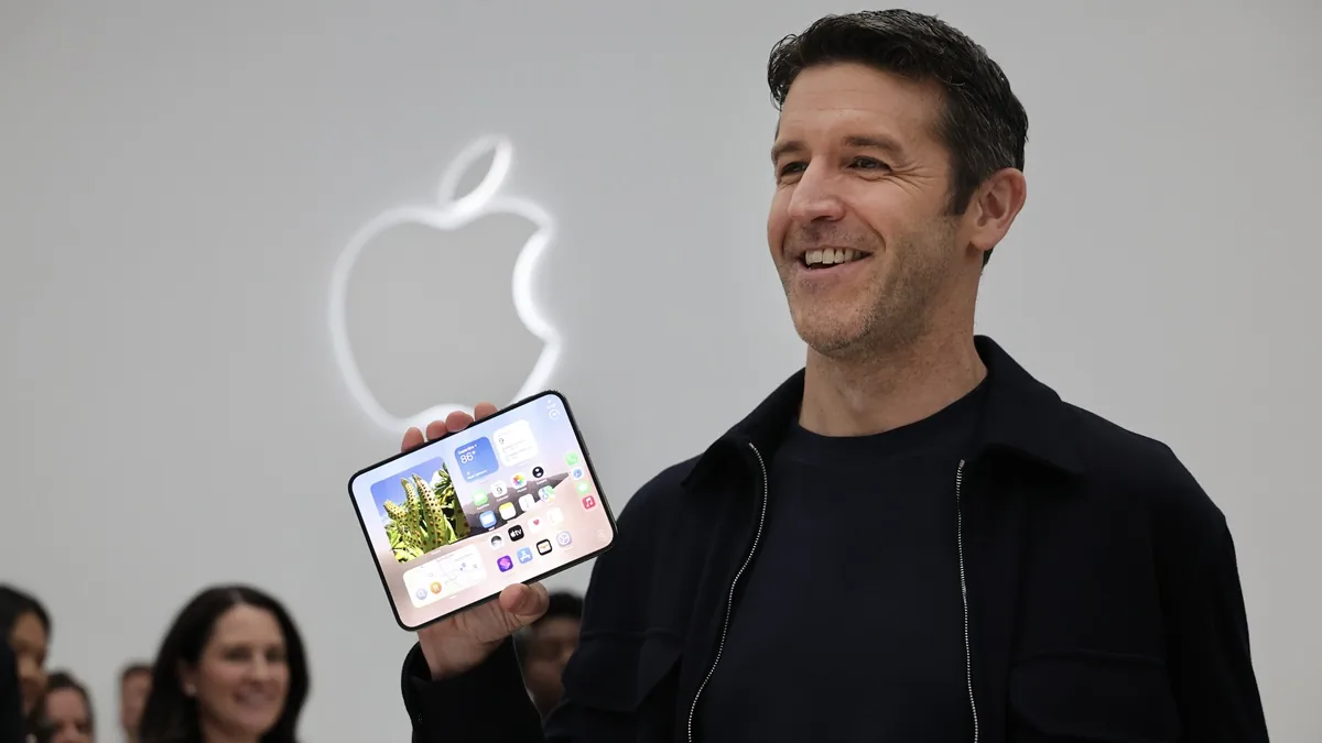 iPhone Duo получил защиту IP68, обойдя Samsung Galaxy Z Fold8