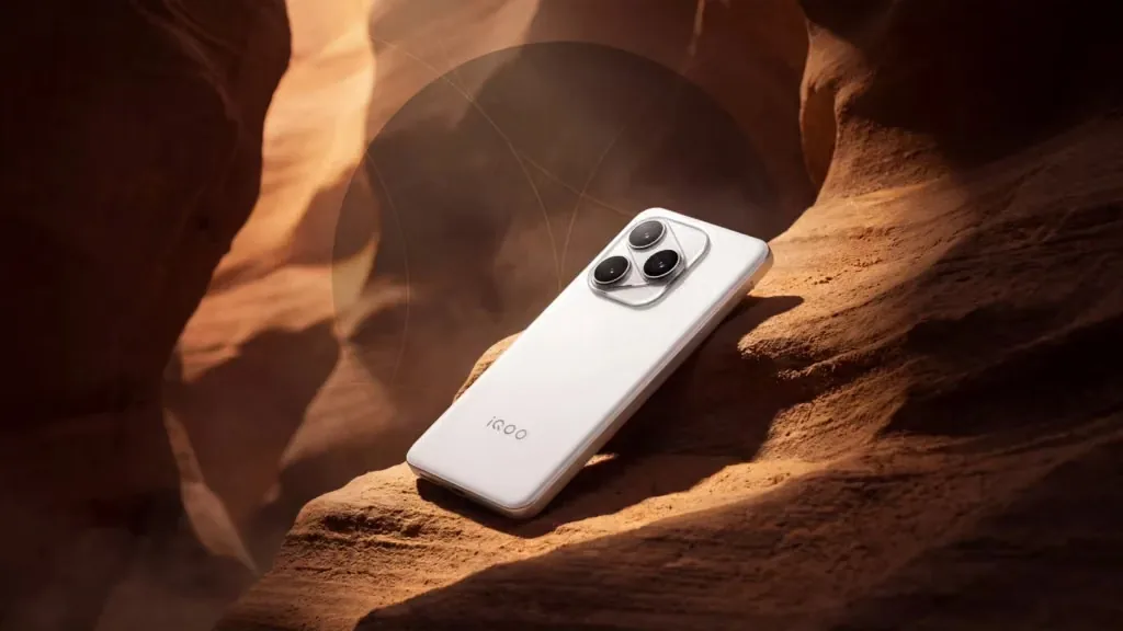 iQOO 16 получит дисплей Samsung M16 с технологией LEAD