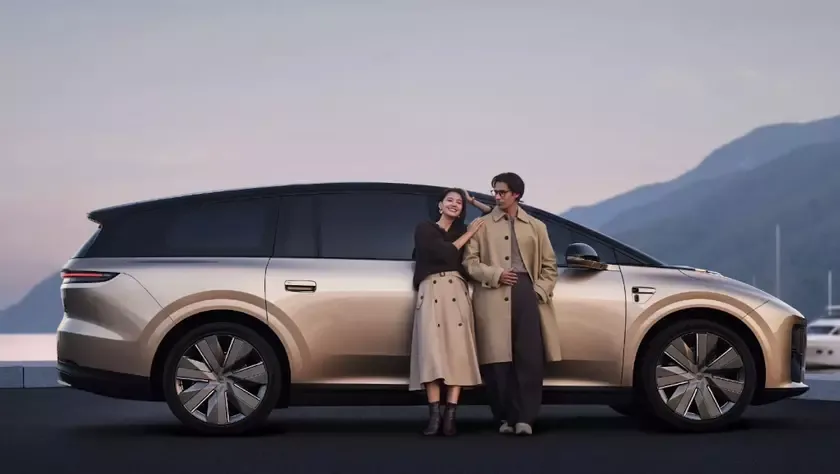 Li Auto i9: вращающиеся кресла и отказ от батарей CATL