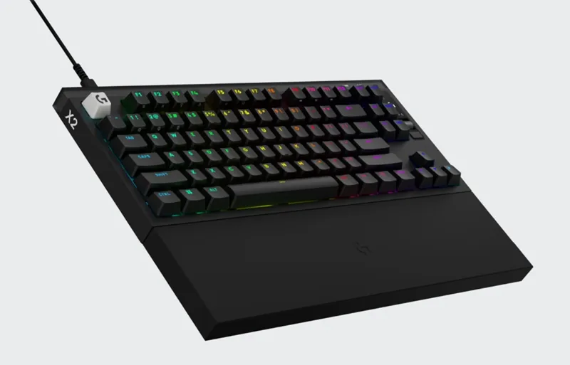 Logitech представила проводную клавиатуру PRO X2 RAPID с магнитными переключателями и OLED-экраном