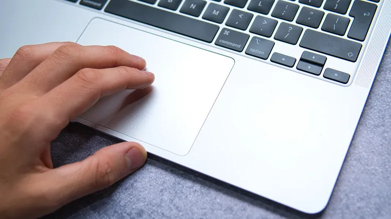 Как сделать правый клик на MacBook: клавиши, жесты и настройки