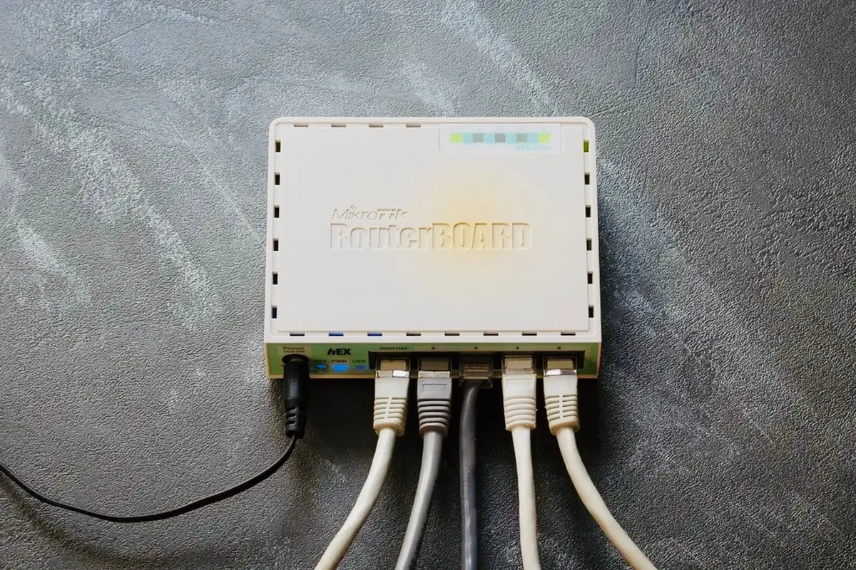 Роскомнадзор поручил операторам проверить роутеры MikroTik из-за уязвимости