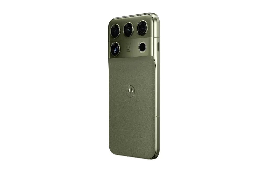 Motorola представила Signature 27 на Snapdragon 8 Elite Extreme Gen 6