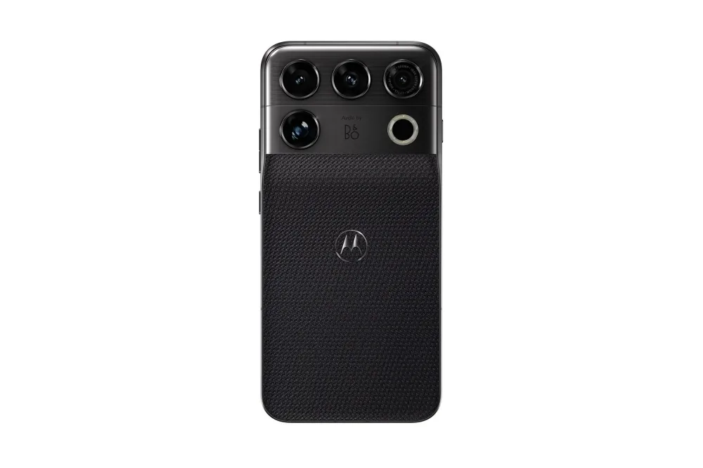 Motorola представила Signature 27 на Snapdragon 8 Elite Extreme Gen 6