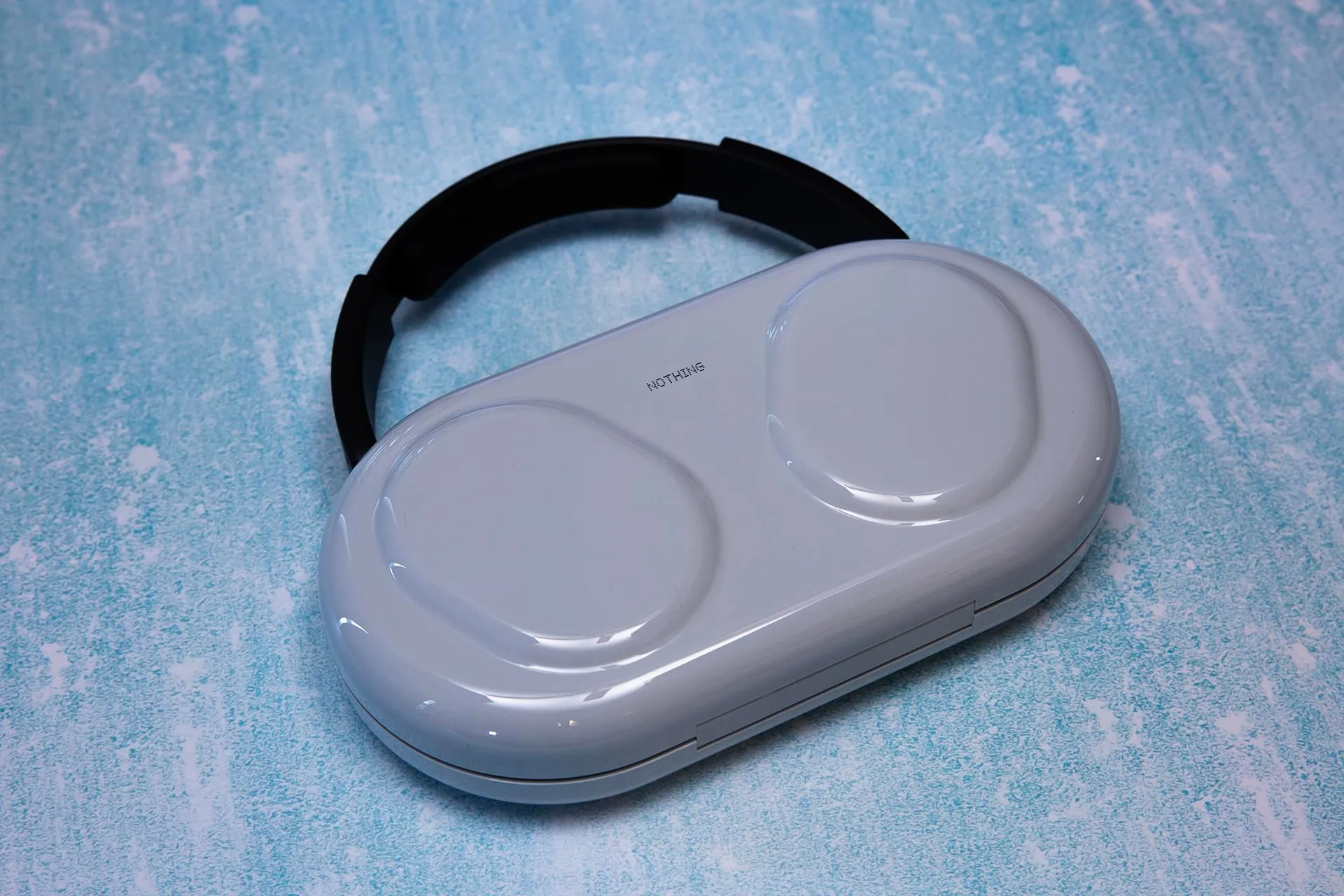 Nothing представила наушники Headphone 1 Pro за около 33 700 рублей