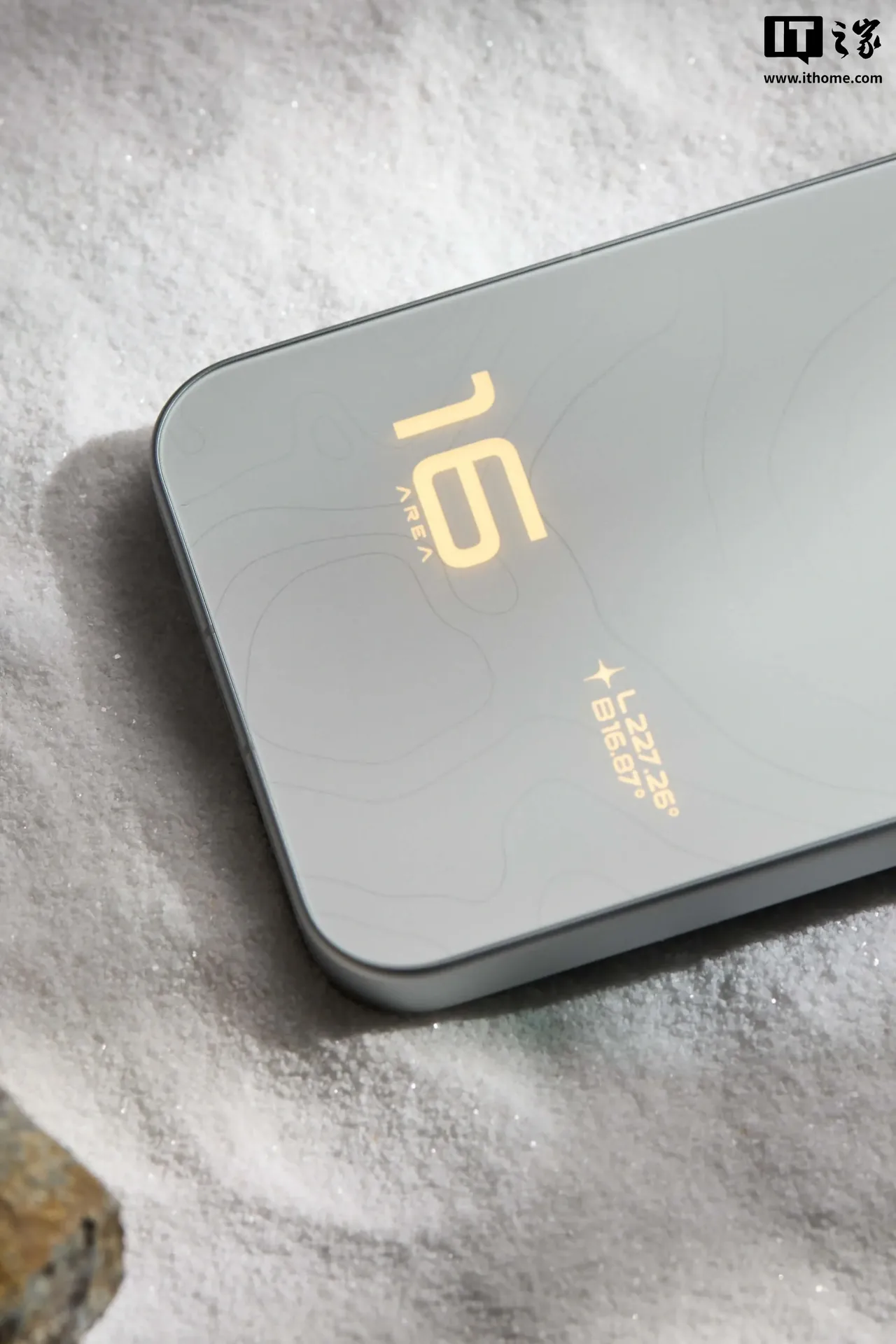 OnePlus 16 доступен для предзаказа в Китае: 9000 мА·ч, 165 Гц и «дышащая» подсветка