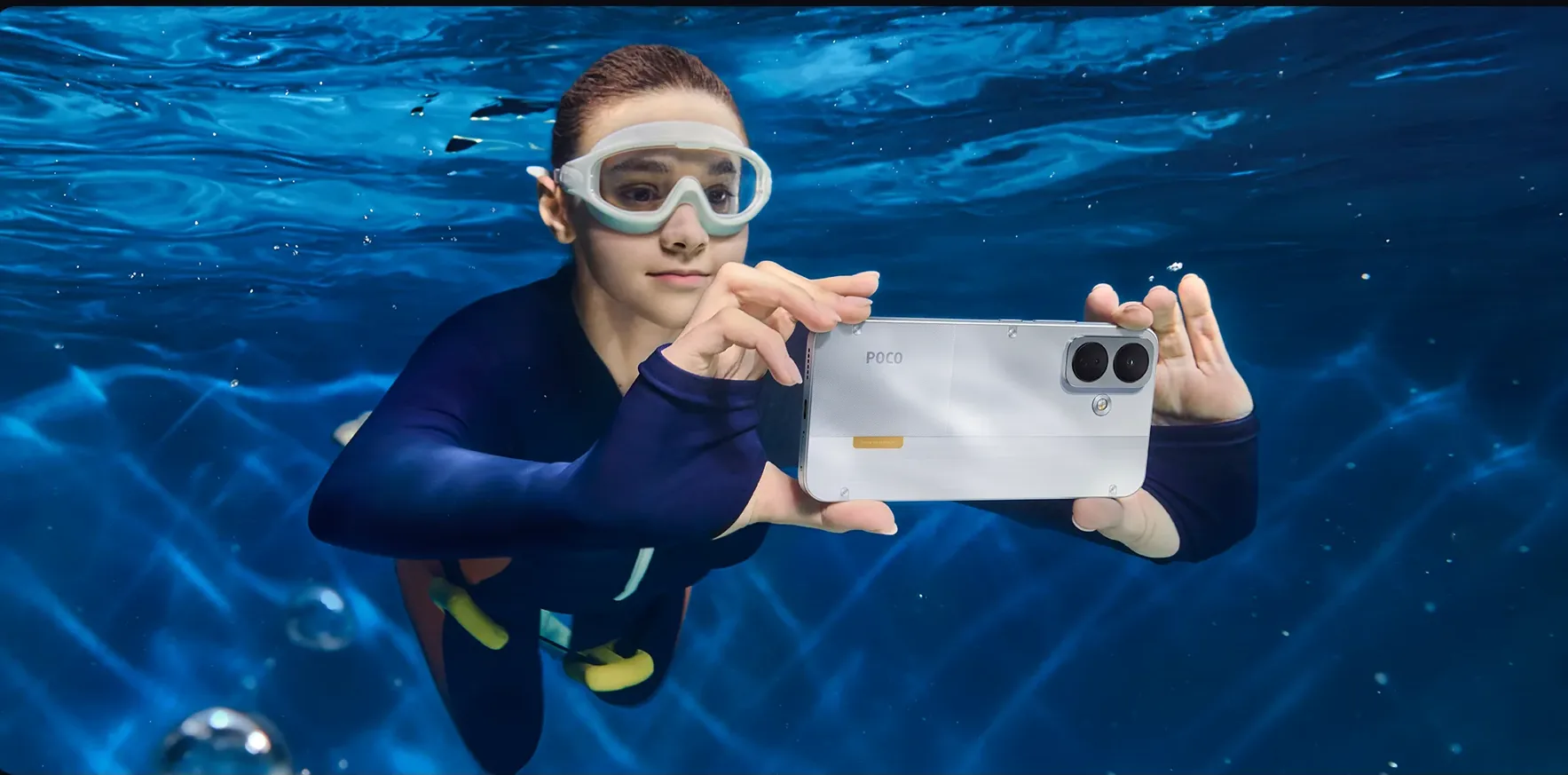 Poco X8 с защитой IP69K и батареей 8340 мАч поступил в продажу в России