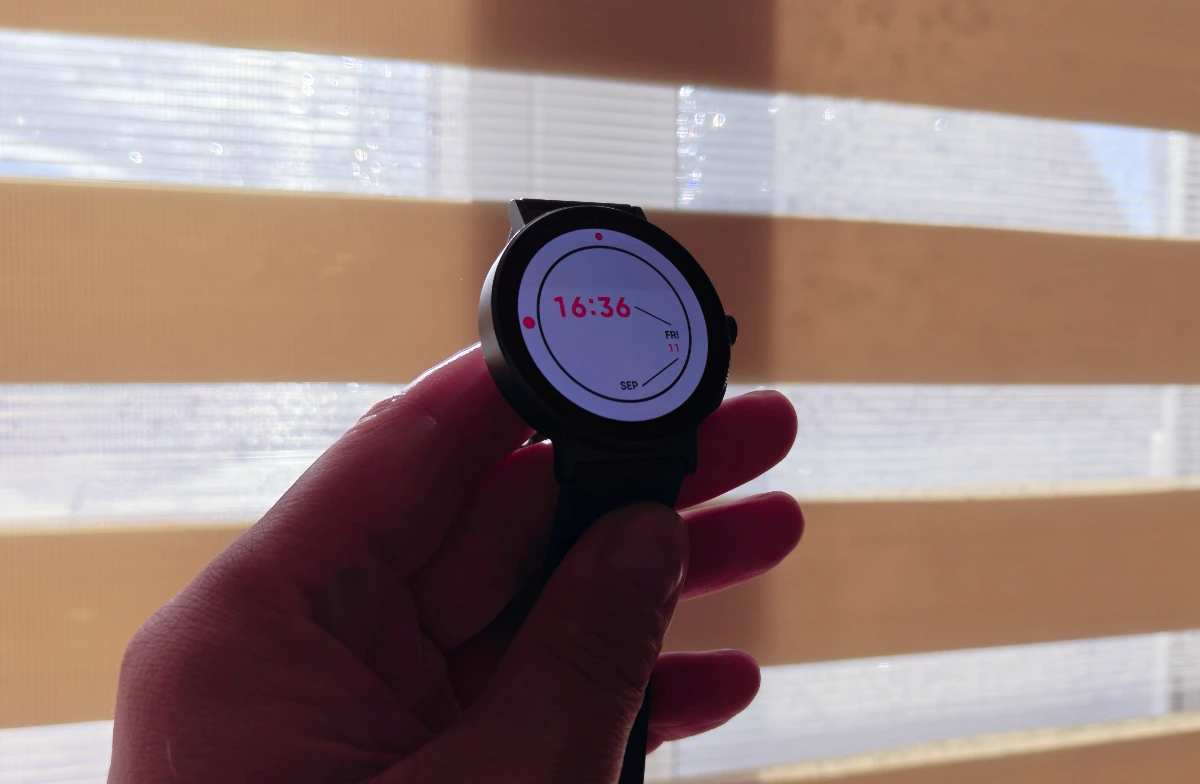 Обзор realme Watch S5: приятные часы с AMOLED, GPS и хорошей автономностью