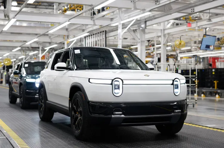 Rivian R2 превзошел климатические цели: электромобиль снизил углеродный след вдвое на 4 года раньше плана