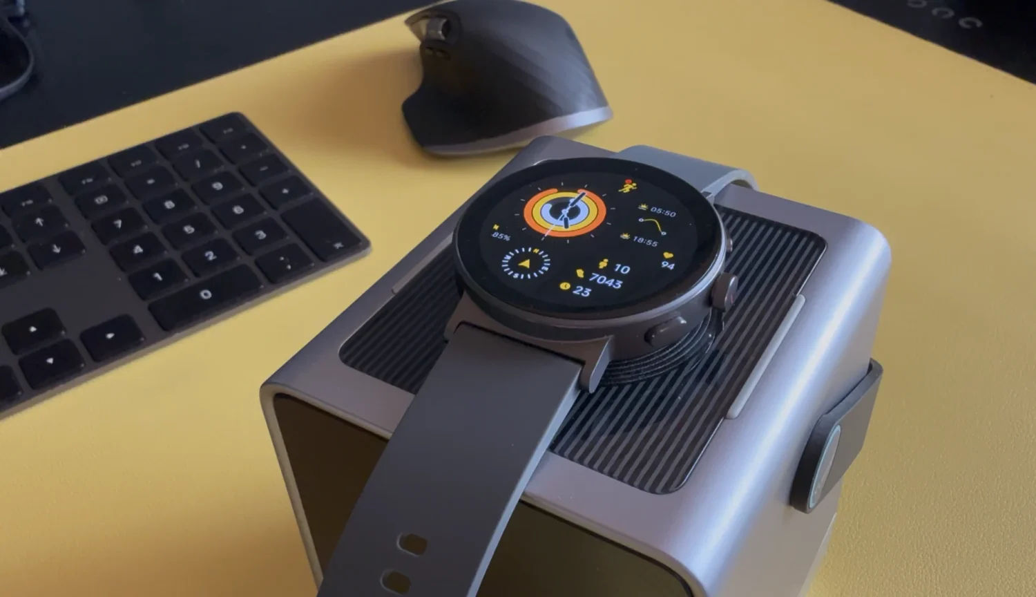 Обзор realme Watch S5: приятные часы с AMOLED, GPS и хорошей автономностью