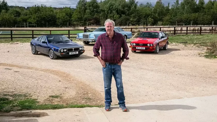 Джереми Кларксон выставил на аукцион три легендарных автомобиля из The Grand Tour