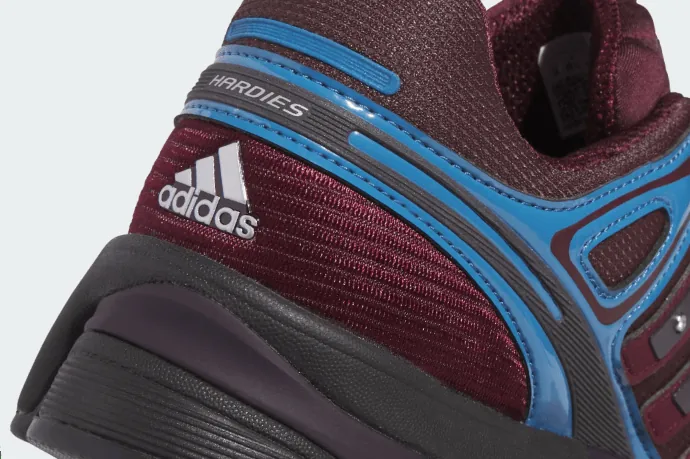 adidas и Hardies представили кроссовки Adistar Control 5