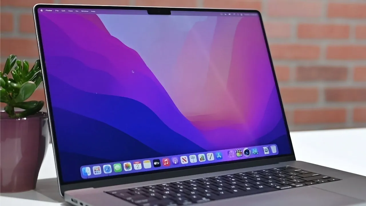 Инсайдер сообщил о подготовке магазинов Apple к ноябрьскому релизу устройств