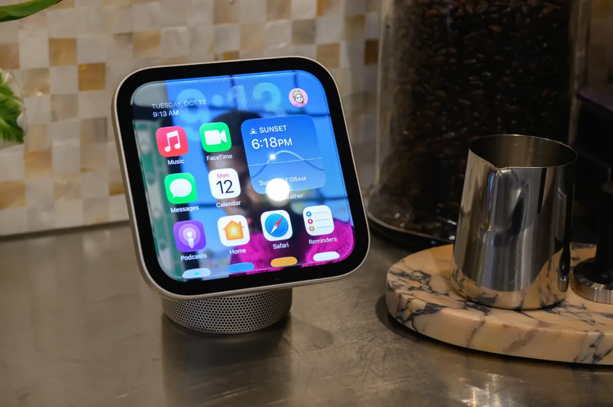 Гурман: Apple задержала смарт-дисплей HomeView из-за Siri