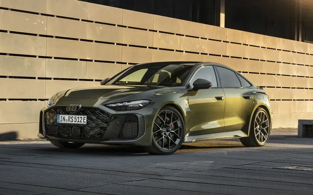 В Россию привезли Audi RS5 нового поколения за 22 млн рублей