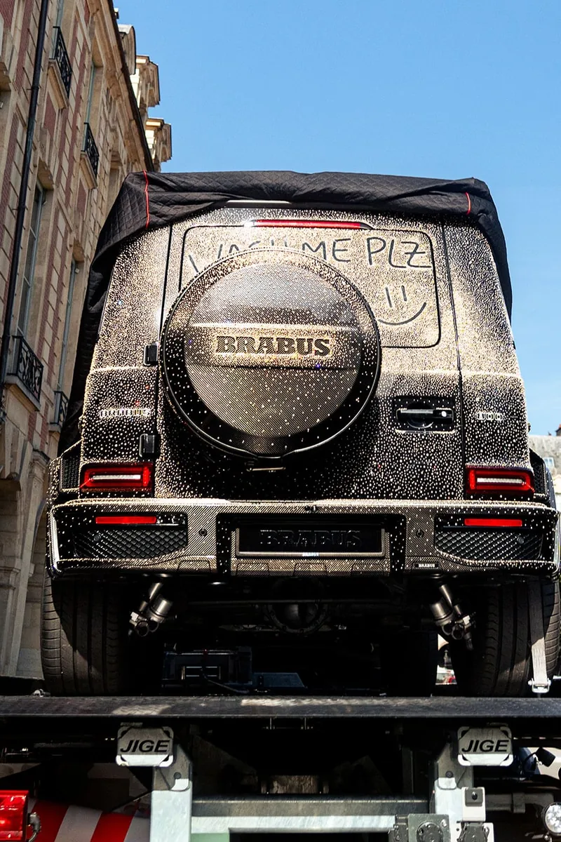 Иллюстрация к материалу «BRABUS и MATTIASGOLLIN показали тизер совместного проекта G800 на Неделе моды в Париже». Фото: Hypebeast.