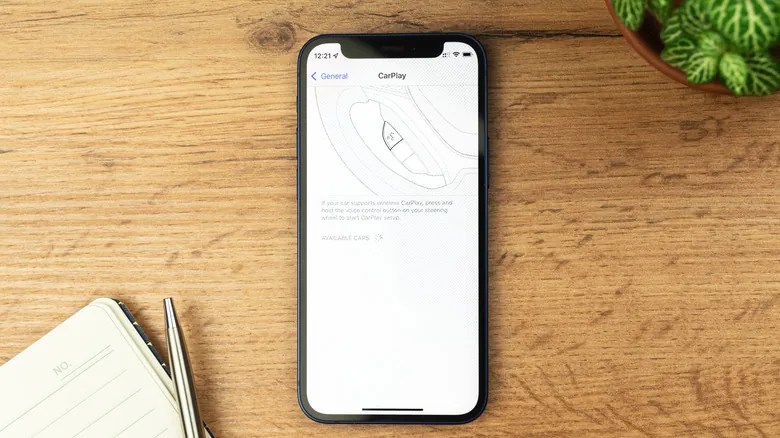 Как добавить и настроить виджеты CarPlay в iOS 26