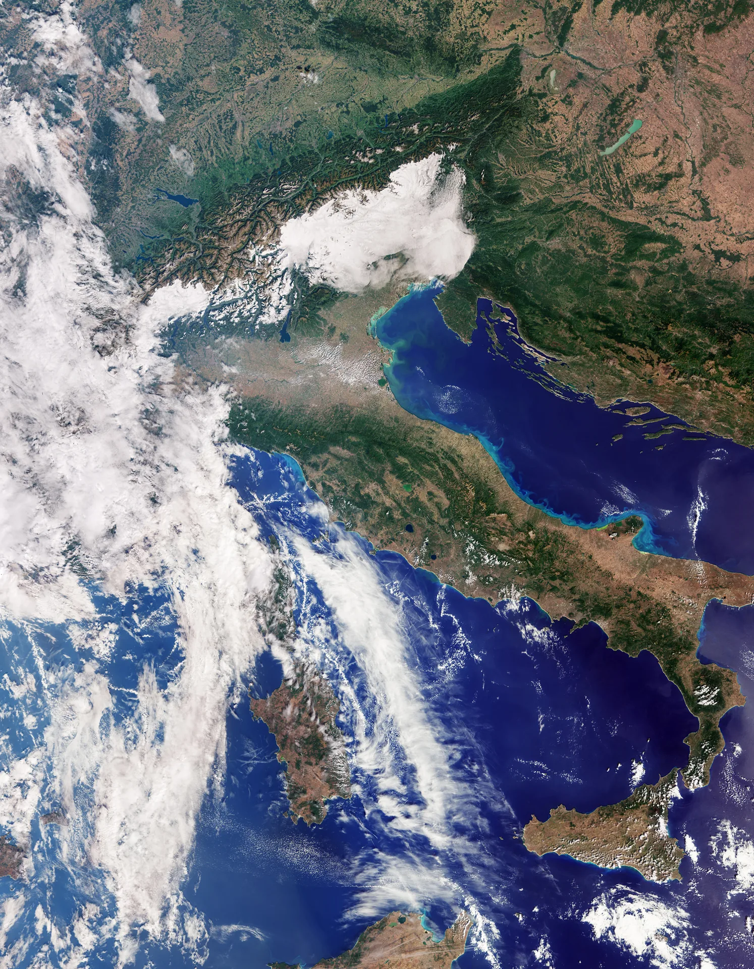 ESA опубликовало первые снимки Земли со спутника Sentinel-3C
