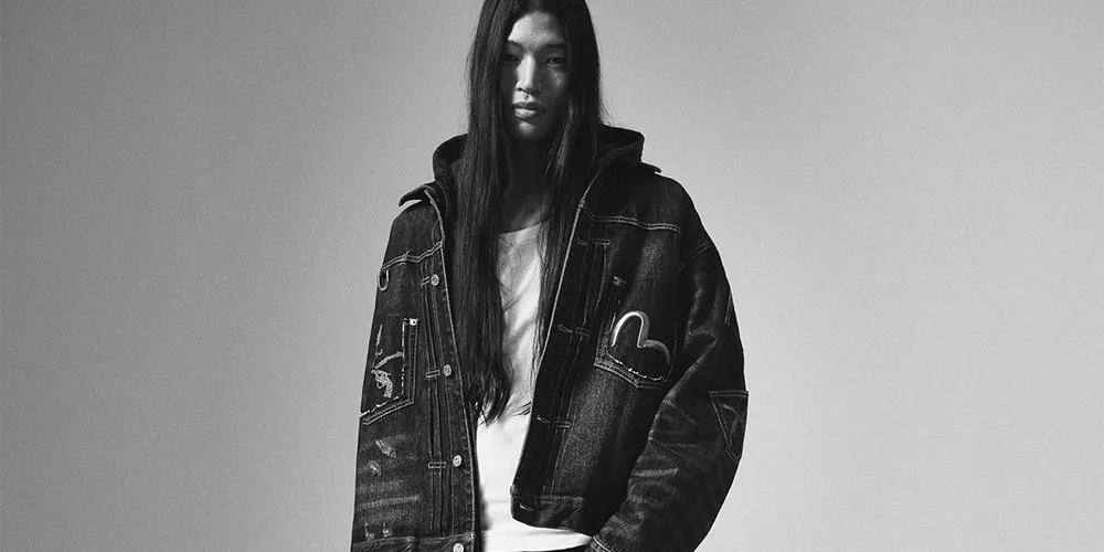 EVISU, mastermind JAPAN и roarguns представили совместную коллекцию одежды