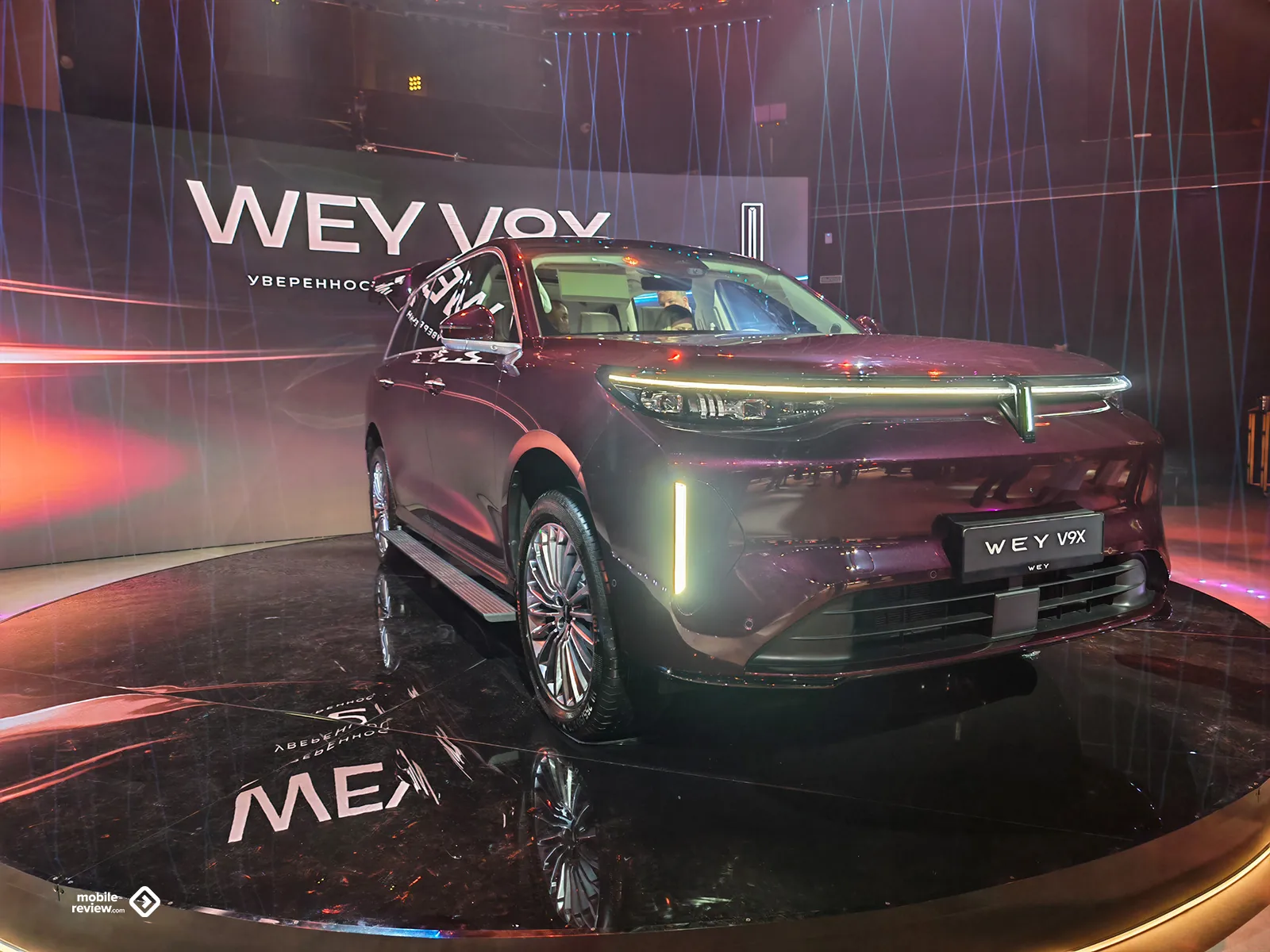 Иллюстрация к материалу «GWM представила флагманский гибридный кроссовер WEY V9X». Фото: Mobile-review.