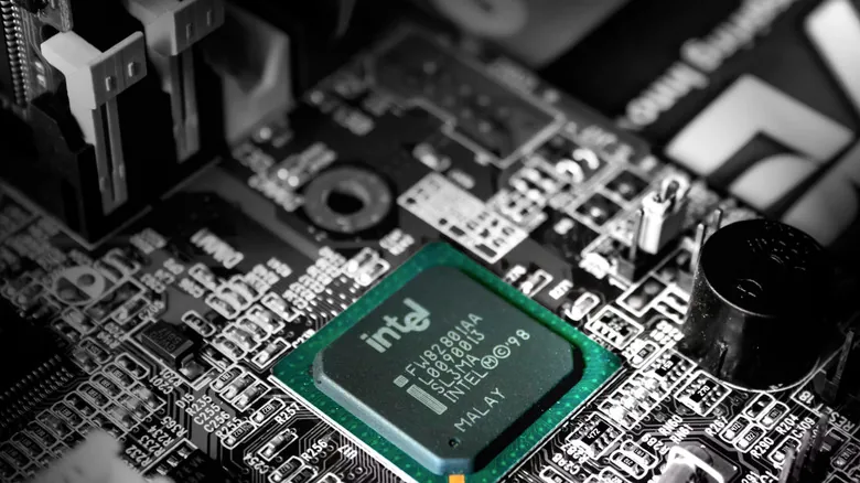 Intel выпустит новые процессоры на старом разъеме LGA 1700 с поддержкой DDR4