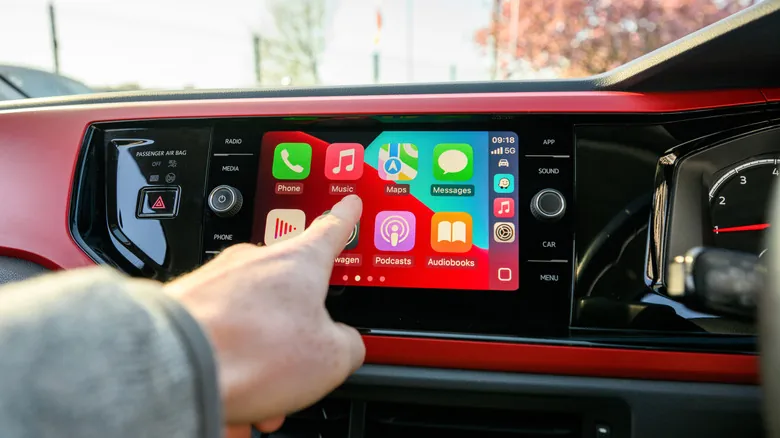 iOS 27: новые функции CarPlay и ограничения совместимости