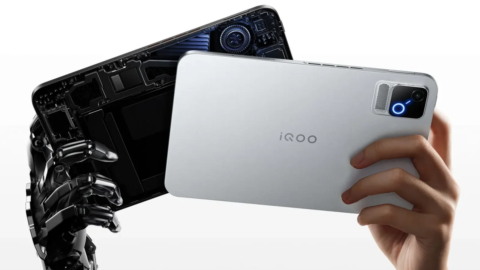 iQOO Pad Ultra в руке