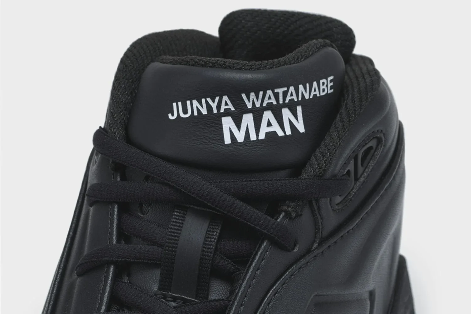 Junya Watanabe MAN и New Balance представили коллаборацию на базе P400